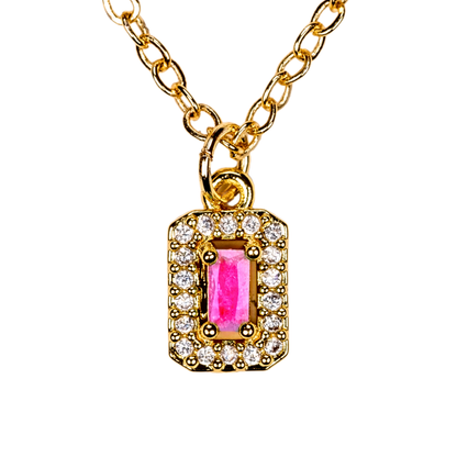 baget taş kolye model üzerinde – zarif günlük &amp; davet stili | kuan jewelry