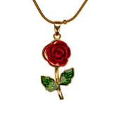 gül kolye detay – kadife yüzeyli zarif tasarım | kuan jewelry